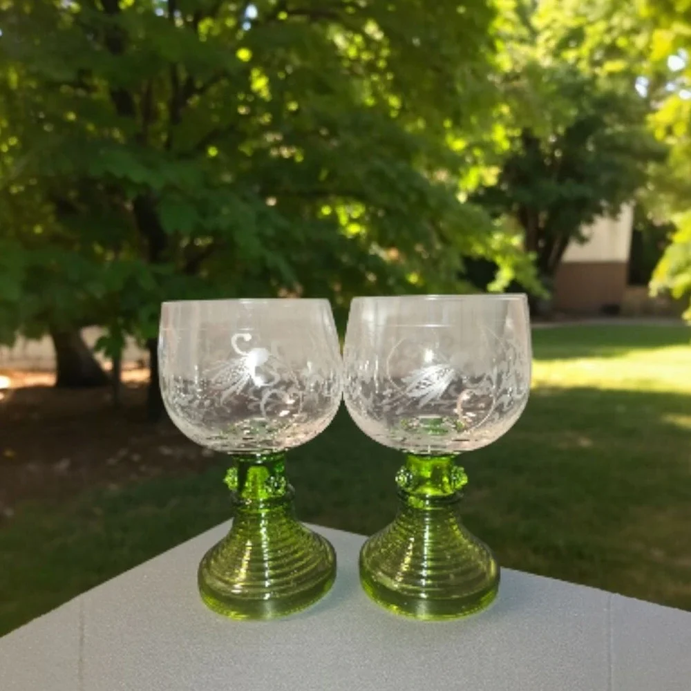 Vintage Etched Crystal Stemware Wine Glasses Green Pedestal Set‎ of 2 Swan Motif